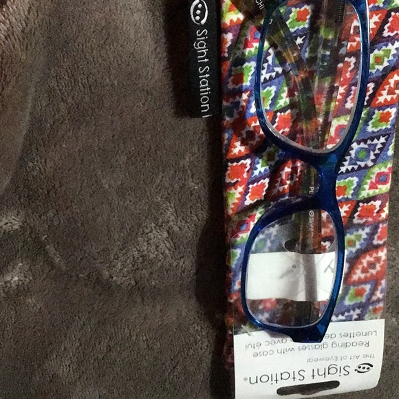 foster grant sight station the art of eyewear readers +2.50 blue w/ case - Picture 2 of 5